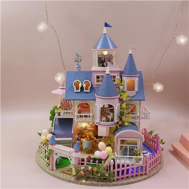 Bwthyn Bach Tŷ Model Graddfa Dinas Hongda